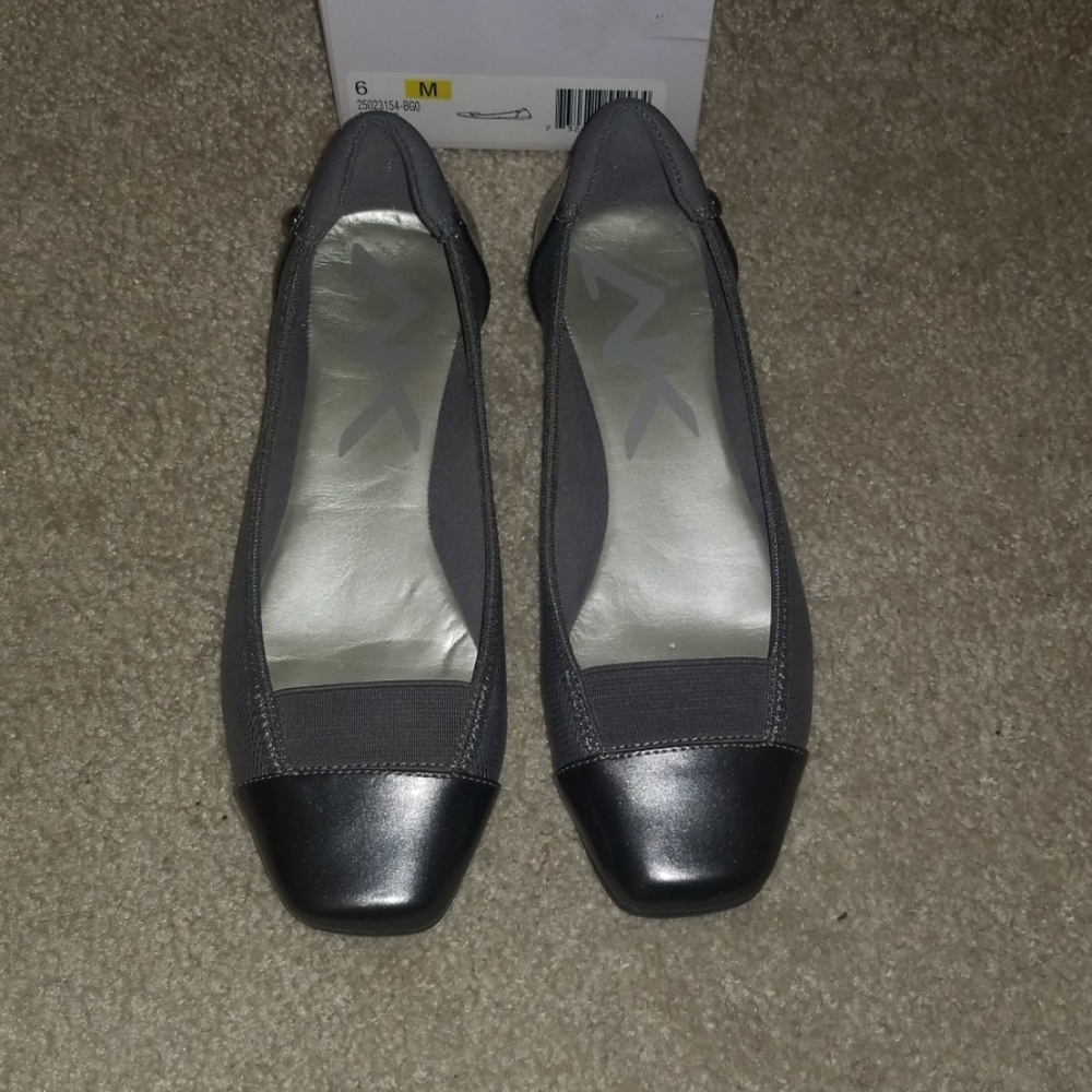 Anne Klein Sports size 6 ballet flats